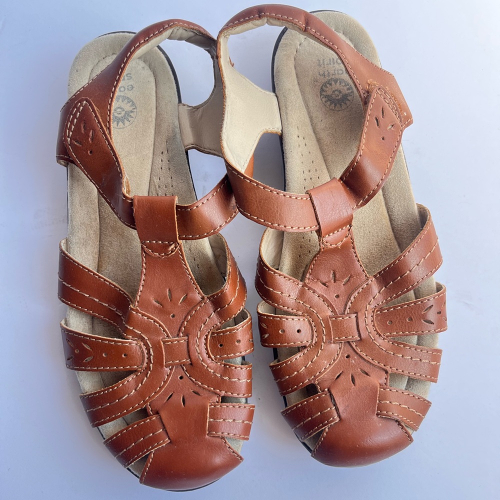 Earth Spirit Tan Leather Sandals